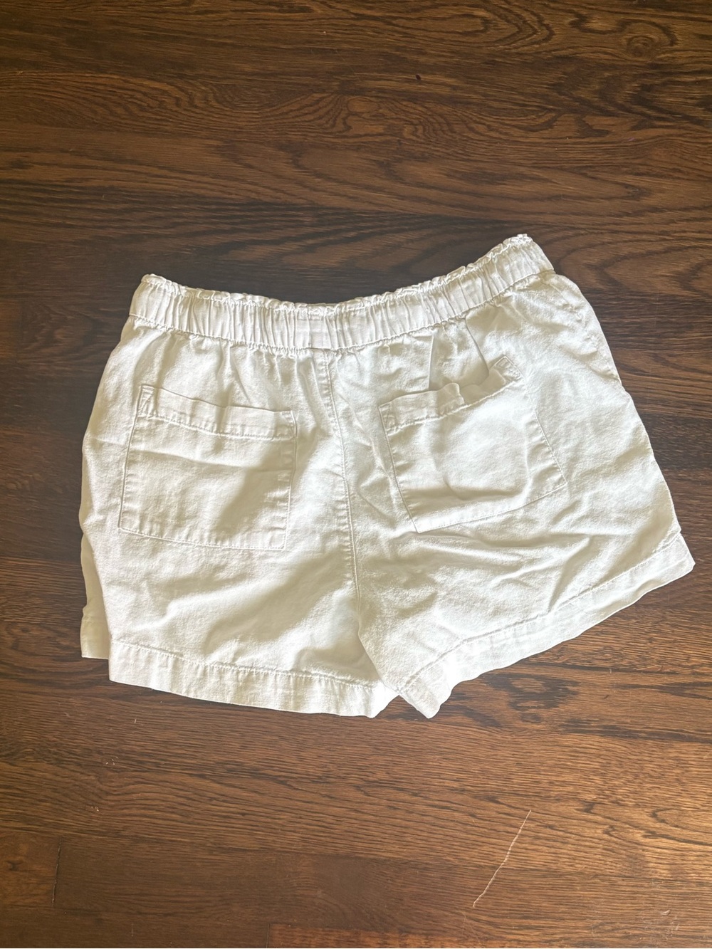 GAP white shorts with elastic waist - Picture 3 of 3